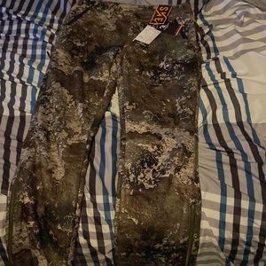 SHE Valkyrie hunting pants size Large Truetimber camo (NEW)